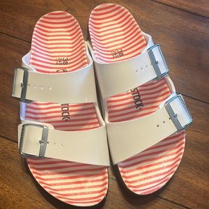 Brand new white patent Birkenstock Arizona